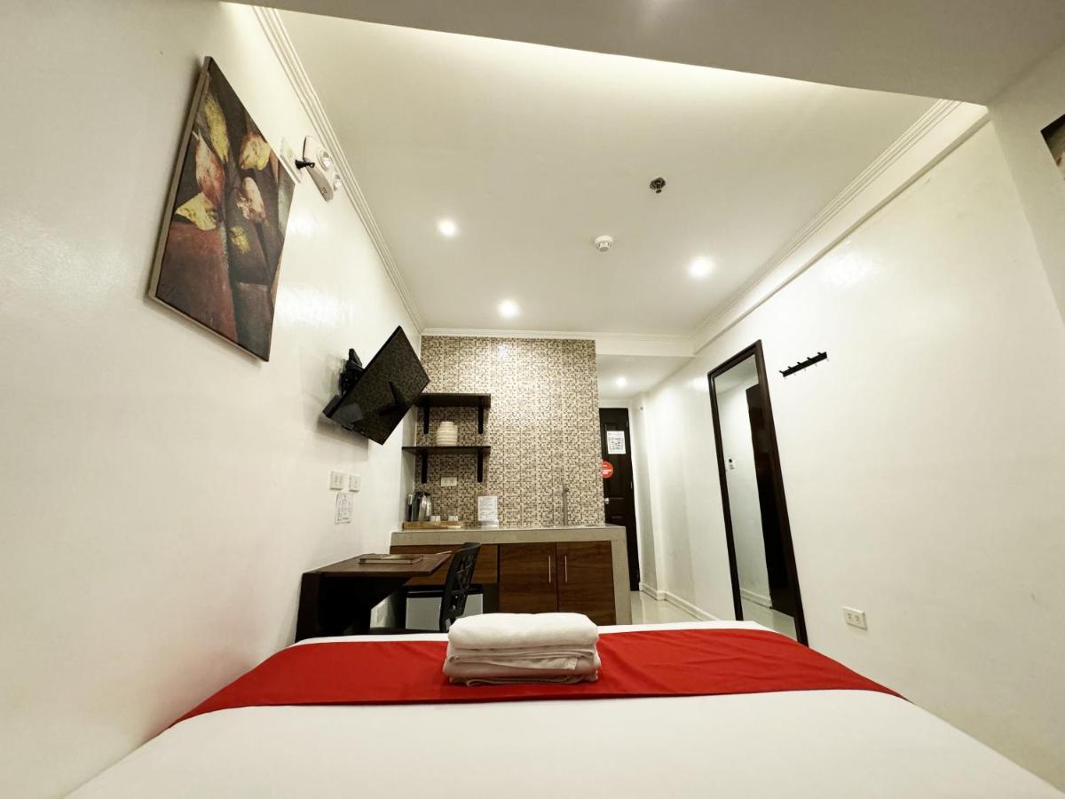 Nest Fort Bgc Makati City Bagian luar foto