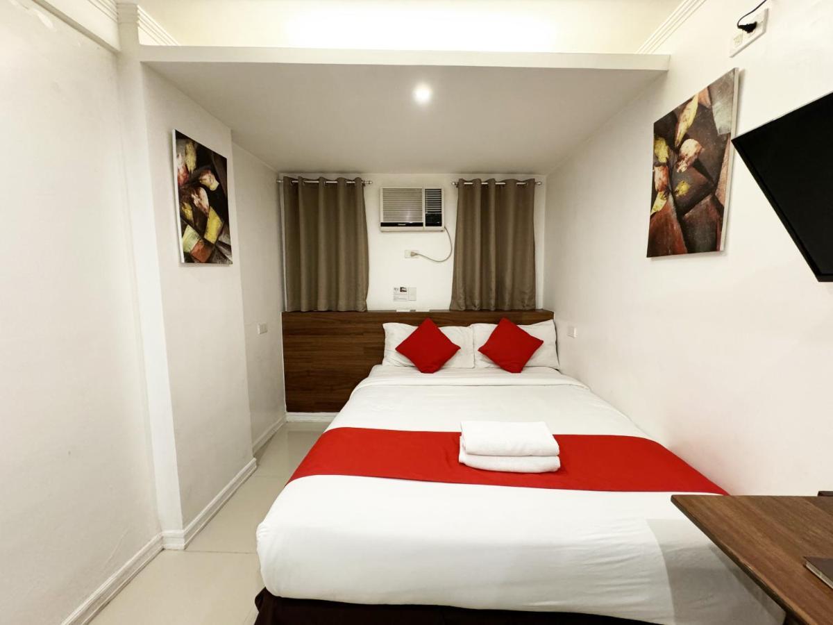 Nest Fort Bgc Makati City Bagian luar foto